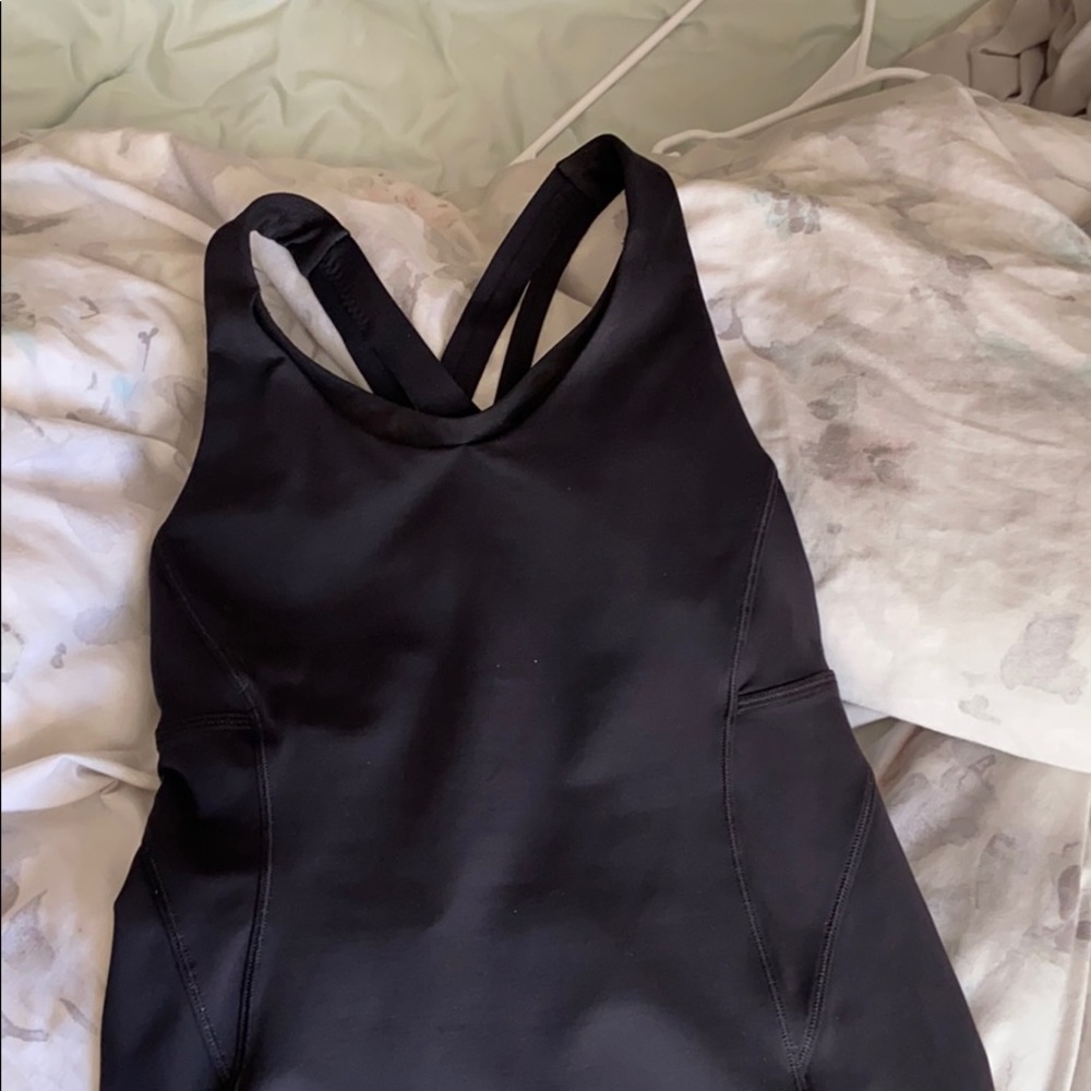 Lululemon Tank Top w/ built in bra